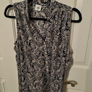 Cabi blue on white sleeveless blouse